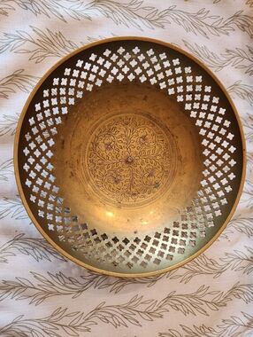 Vintage Decorative Brass Bowl - Intricate Pierced Pattern